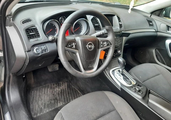 Opel Insignia cena 17700 przebieg: 284000, rok produkcji 2010 z Radlin małe 121